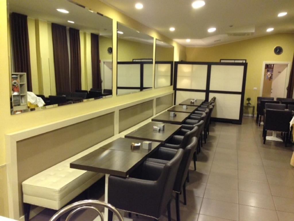 Hotel Ferton Milano Ngoại thất bức ảnh
